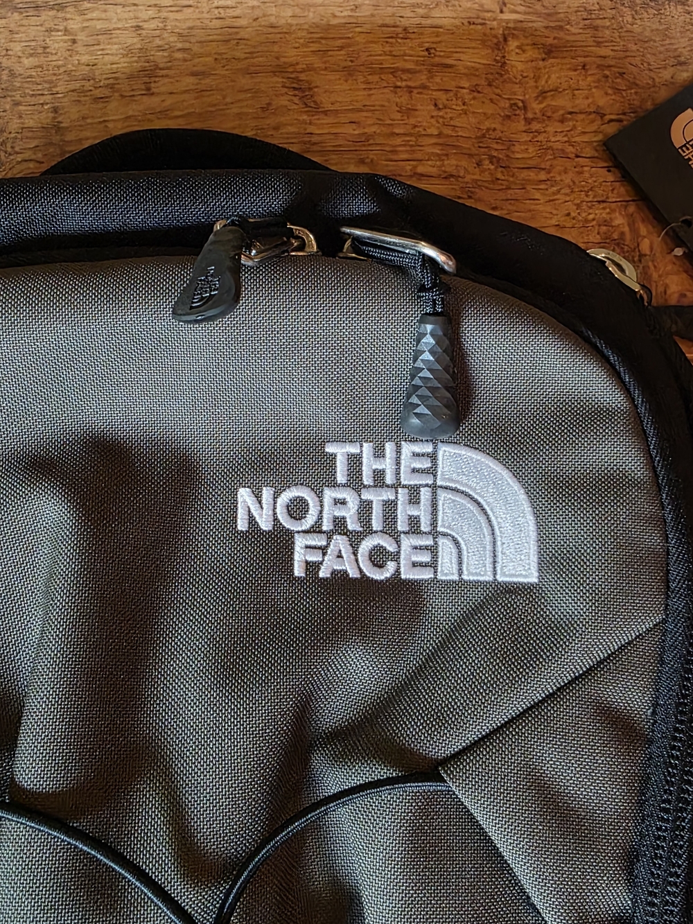 The North Face U Jester Everyday Backpack - PEGRN/BLK - Picture 3 of 11